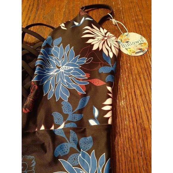 New Small Binlowis Sexy Plunging Criss Cross One-Piece Swimsuit Bathing Suit NWT - Picture 7 of 7
